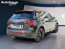VW Tiguan R-Line TDI 4MOTION DSG in Deep Black Perlef.
