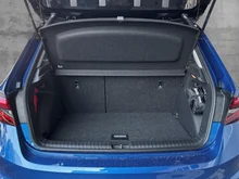 Škoda Fabia Selection TSI in 8X Race-Blau Metallic