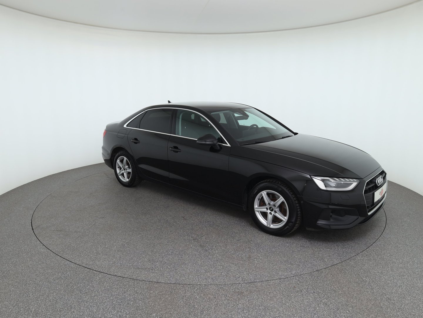 Audi A4 Limousine 30 TDI | Bild 3 von 34