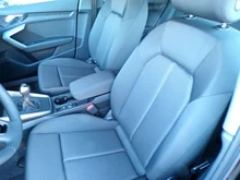 Audi A3 Sportback 30 TFSI in Brillantschwarz