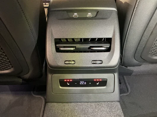 Bild eines Audi A5 Avant e-hybrid quattro 270 kW