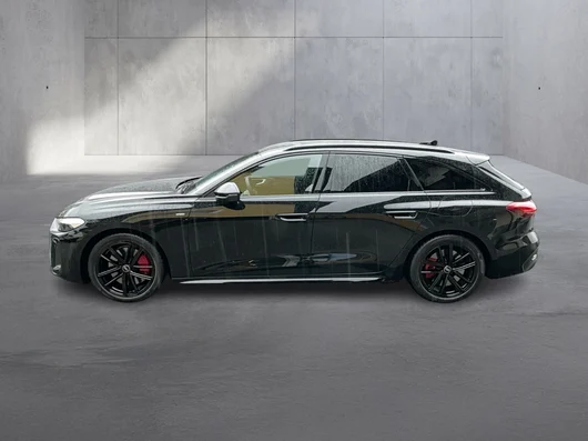 Bild eines Audi A5 Avant e-hybrid quattro 270 kW