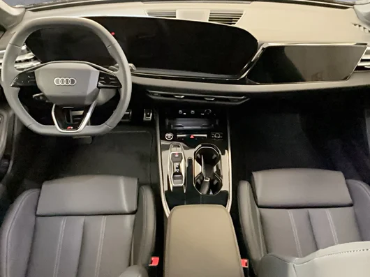 Bild eines Audi A5 Avant e-hybrid quattro 270 kW