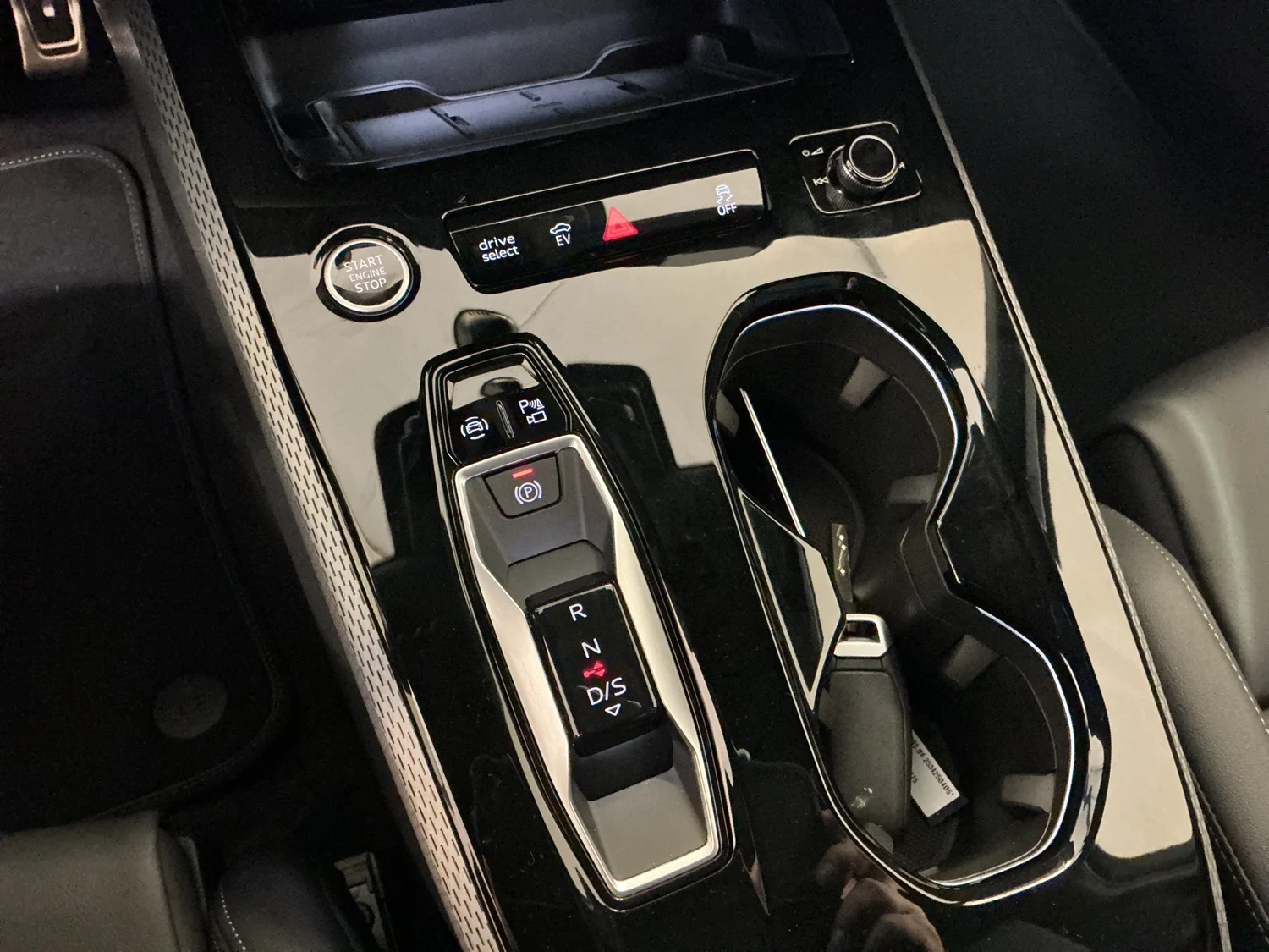 Bild eines Audi A5 Avant e-hybrid quattro 270 kW