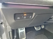 VW Passat Variant Sport eHybrid 150kW in Diabasgrau Metallic