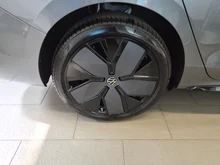 VW Passat Variant Sport eHybrid 150kW in Diabasgrau Metallic