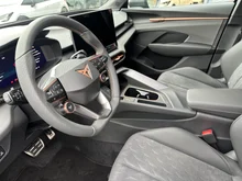 CUPRA Terramar e-HYBRID 204 PS DSG in Nacht-Schwarz Metallic