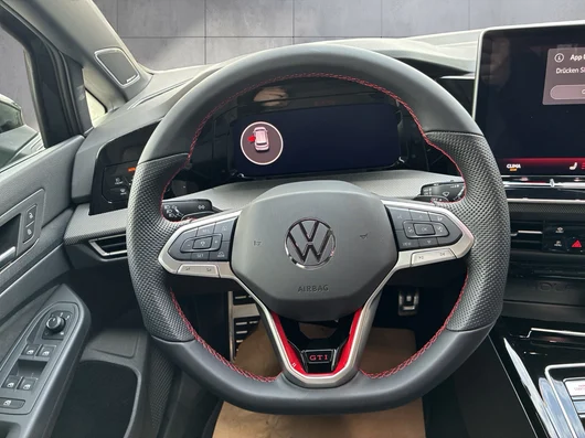 Bild eines VW Golf GTI DSG
