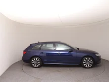 Audi A4 Avant 35 TDI in navarrablau metallic