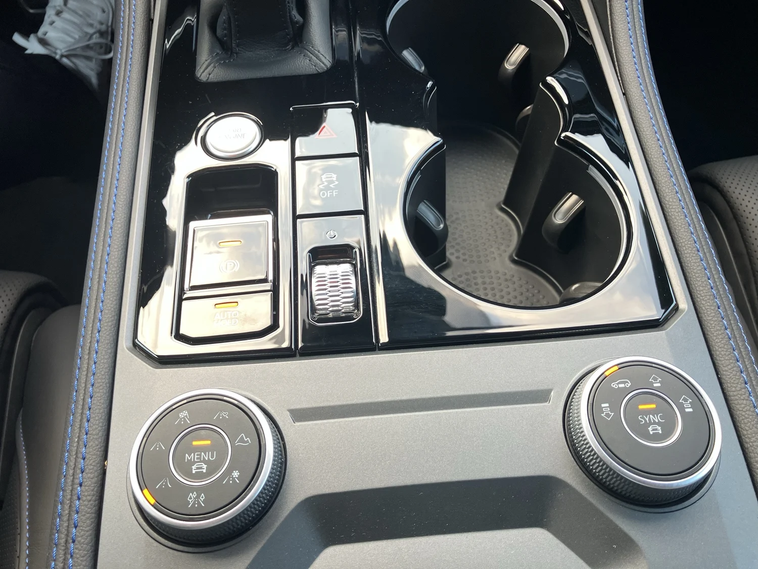 Bild eines VW Touareg R eHybrid TSI 4MOTION