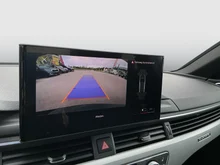 Audi A4 Avant 40 TFSI quattro advanced in Mythosschwarz Metallic