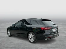Audi A4 Avant 40 TFSI quattro advanced in Mythosschwarz Metallic