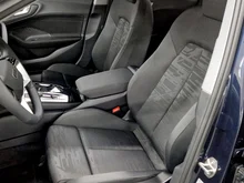 Audi A5 Limousine e-hybrid quattro 220 kW in Firmamentblau Metallic