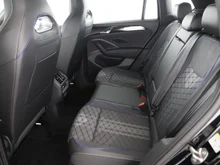 VW Tiguan 2.0 TDI 110 kW R-Line in schwarz - metallic