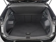 VW Tiguan 2.0 TDI 110 kW R-Line in schwarz - metallic
