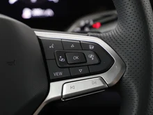 VW Tiguan 2.0 TDI 110 kW R-Line in schwarz - metallic