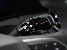 VW Tiguan 2.0 TDI 110 kW R-Line in schwarz - metallic