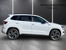 Škoda Karoq 4x4 Sportline TDI DSG in Moon-Weiß Metallic
