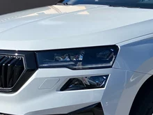 Škoda Karoq 4x4 Sportline TDI DSG in Moon-Weiß Metallic