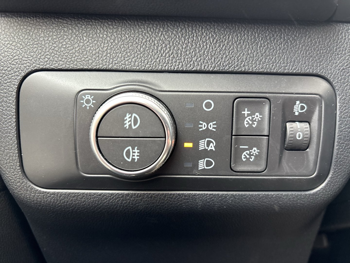 Ford Kuga 2,0 EcoBlue AWD Cool & Connect Aut. | Bild 9 von 23