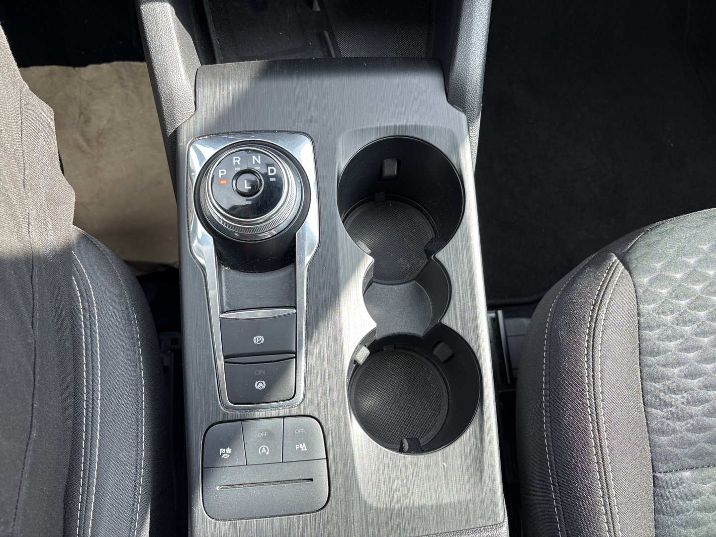 Ford Kuga 2,0 EcoBlue AWD Cool & Connect Aut. | Bild 18 von 23