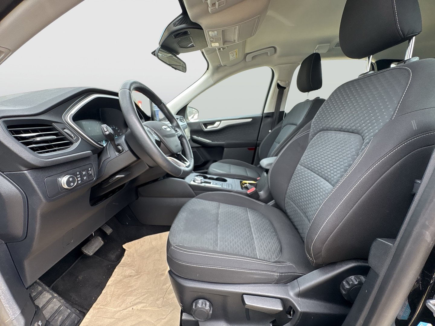 Ford Kuga 2,0 EcoBlue AWD Cool & Connect Aut. | Bild 10 von 23