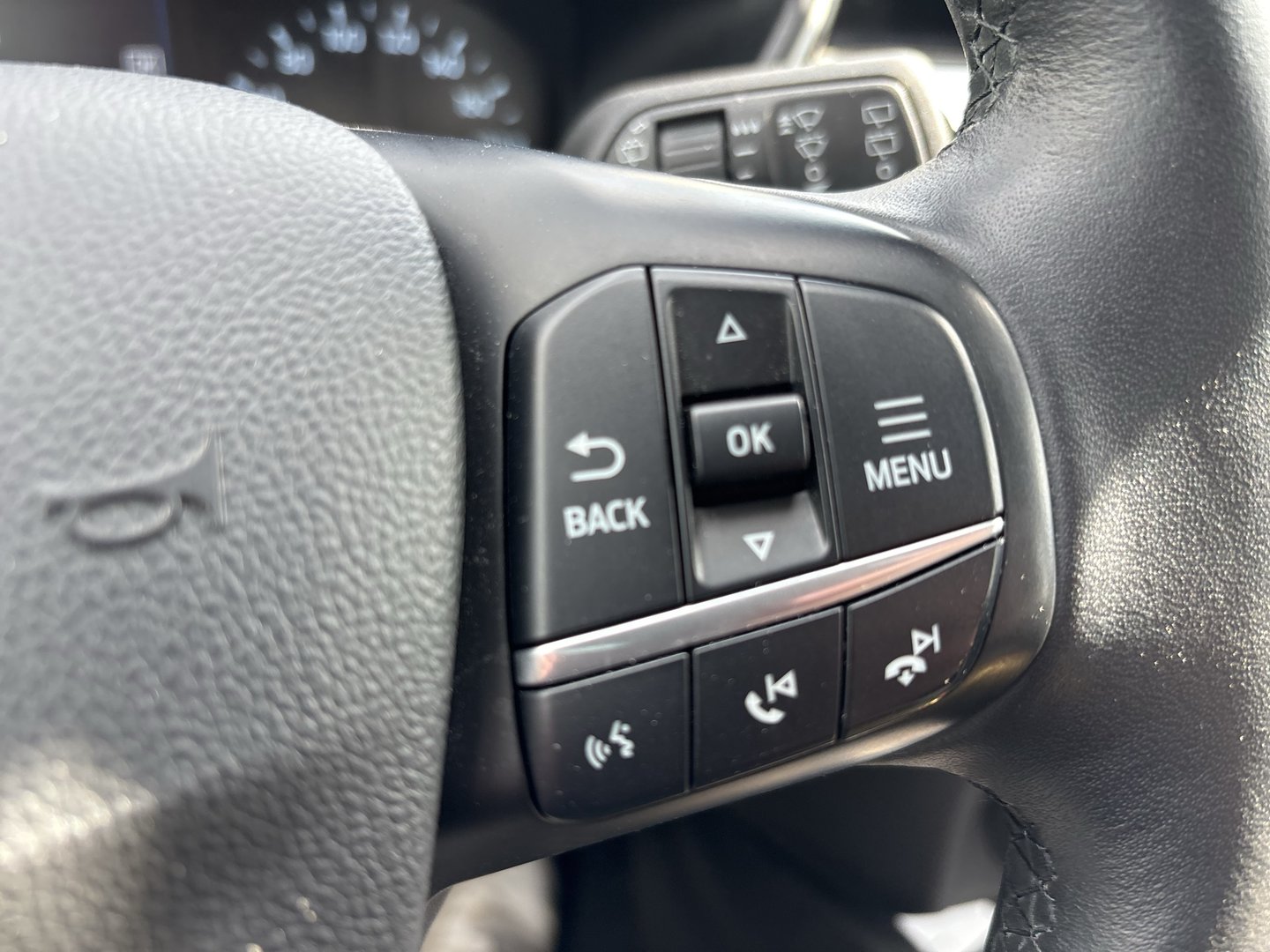 Ford Kuga 2,0 EcoBlue AWD Cool & Connect Aut. | Bild 14 von 23