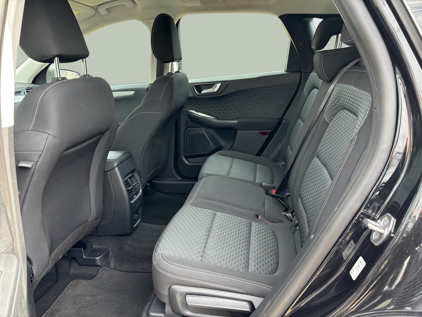 Ford Kuga 2,0 EcoBlue AWD Cool & Connect Aut. | Bild 19 von 23