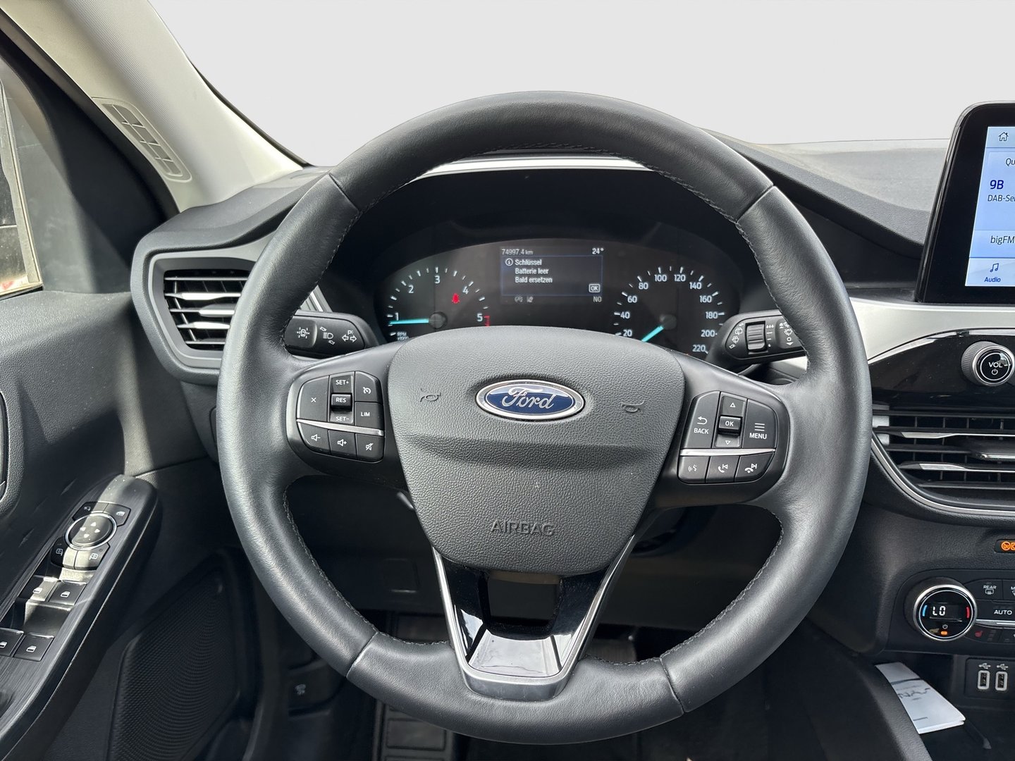 Ford Kuga 2,0 EcoBlue AWD Cool & Connect Aut. | Bild 12 von 23