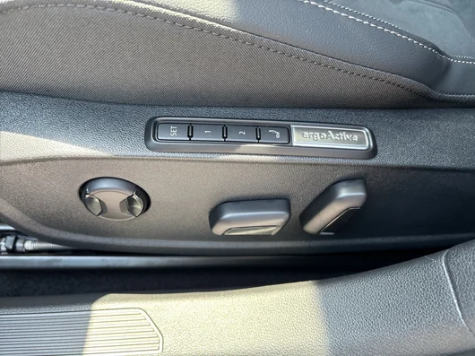 Bild eines VW Golf Falco Edition mHEV DSG