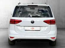 VW Touran Highline TDI SCR DSG 5-Sitzer in PURE WHITE