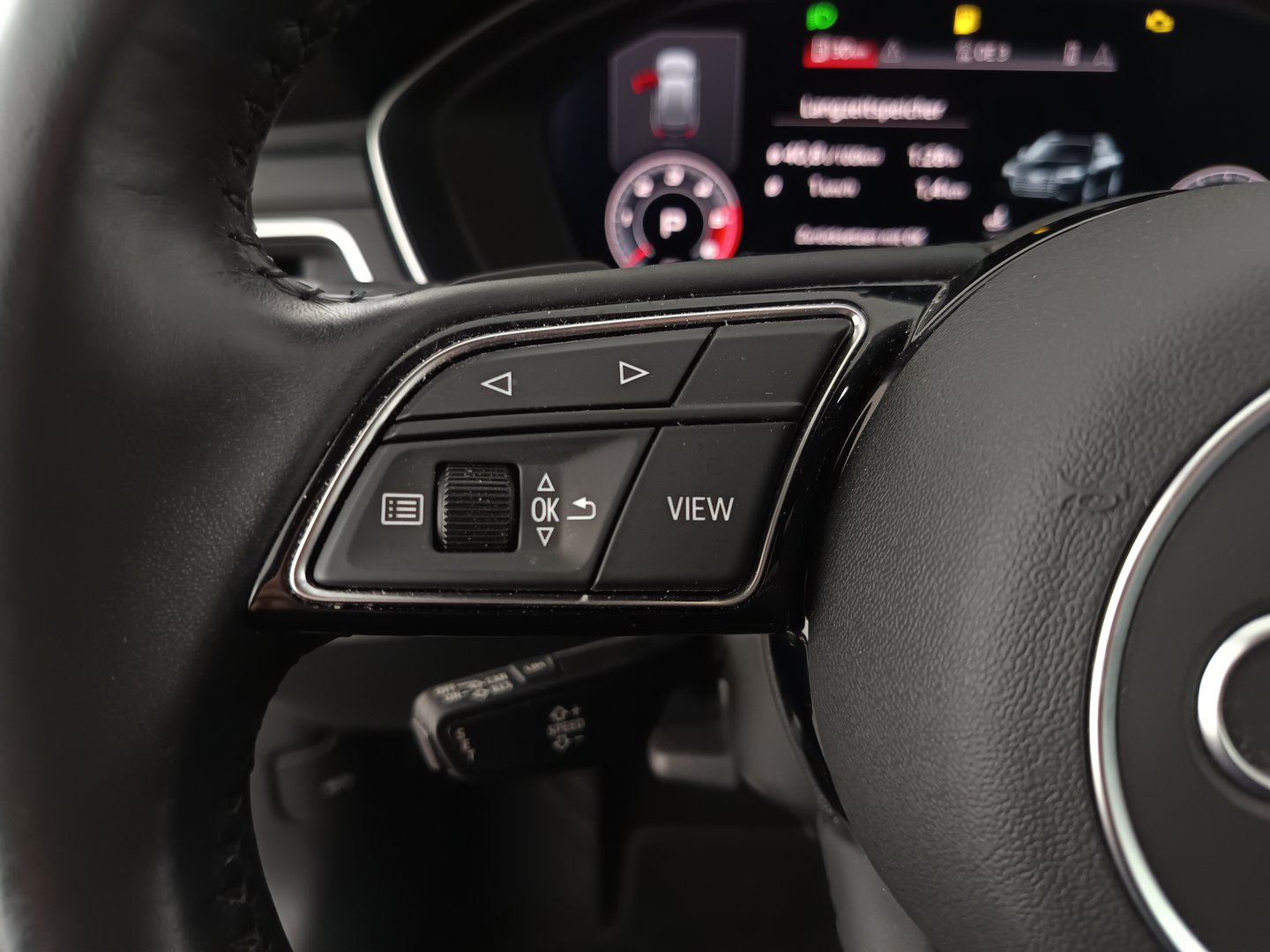 Audi A4 Avant 30 TDI advanced | Bild 16 von 34