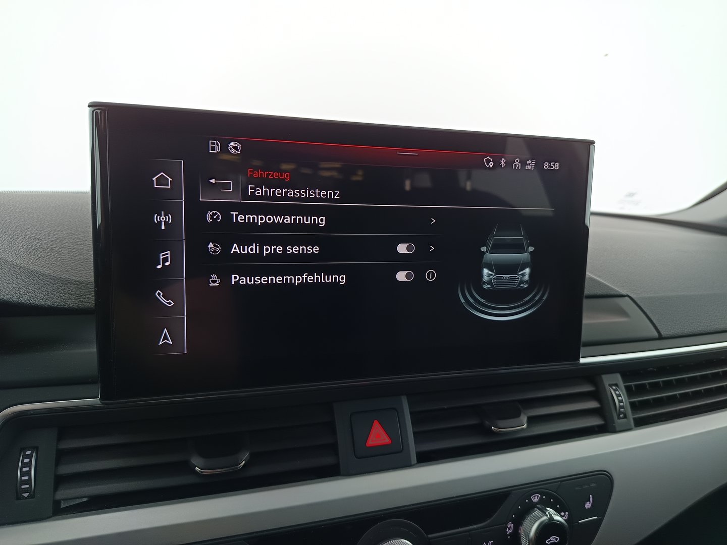 Audi A4 Avant 30 TDI advanced | Bild 24 von 34