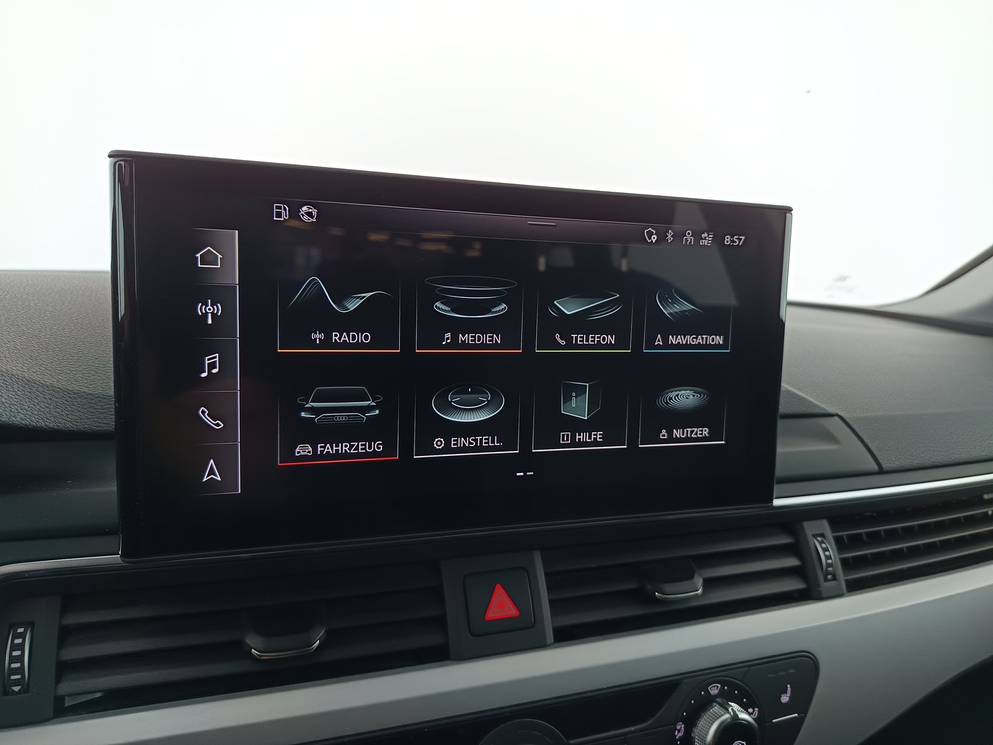 Audi A4 Avant 30 TDI advanced | Bild 19 von 34