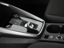 Audi A3 Sportback 35 TDI S line exterieur in MYTHOSSCHWARZ METALLIC