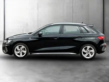 Audi A3 Sportback 35 TDI S line exterieur in MYTHOSSCHWARZ METALLIC