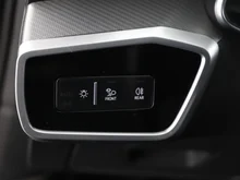 Audi A6 Avant 40 TDI quattro Sport in MYTHOSSCHWARZ METALLIC