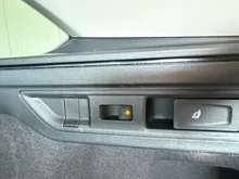 VW Passat Variant Business eTSI DSG in 5X Diabasgrau Metallic