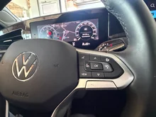 VW Passat Variant Business eTSI DSG in 5X Diabasgrau Metallic