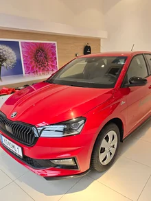 Thumbnail-Foto von Fahrzeug