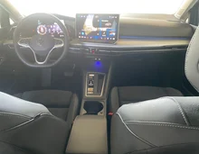 VW Golf Variant Business mHeV TSI DSG in Delfingrau Metallic