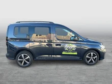 VW Caddy Dark Label TDI 4MOTION in Starlightblue Metallic