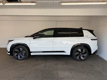 Škoda Peaq Sportline 90x in Moon-Weiß Metallic