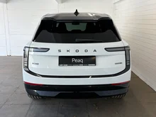 Škoda Peaq Sportline 90x in Moon-Weiß Metallic