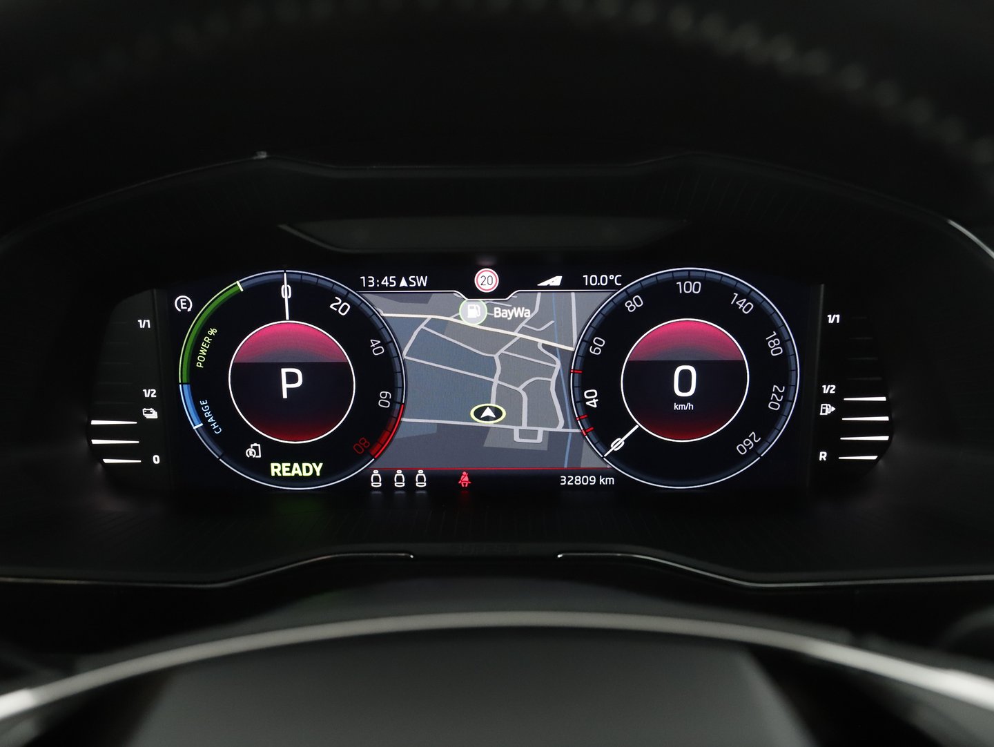 Škoda SUPERB Combi iV SPORTLINE DSG | Bild 6 von 14