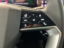 Audi Q6 e-tron quattro business in Magnetgrau
