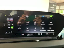 Audi Q6 e-tron quattro business in Magnetgrau