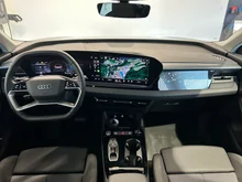 Audi Q6 e-tron quattro business in Magnetgrau