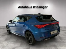 SEAT Leon FR Edition 1.5 TSI 115 PS in Saphir-Blau Metallic