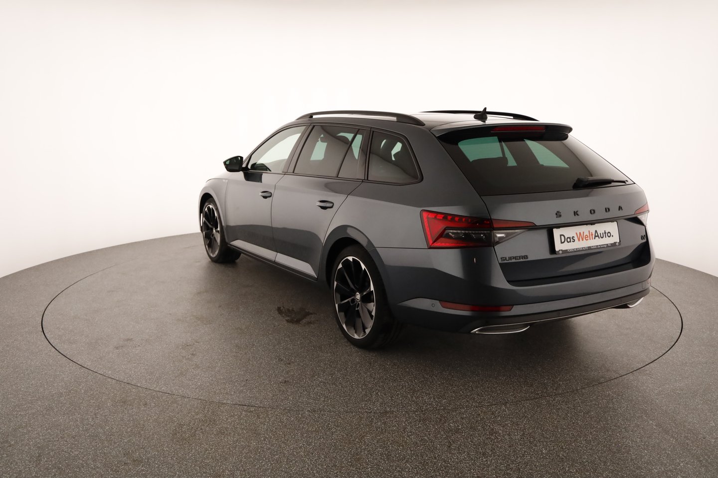 Škoda SUPERB Combi iV SPORTLINE DSG | Bild 5 von 29